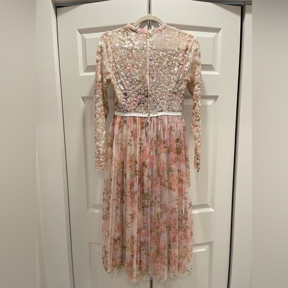 Gorgeous Needle & Thread - Picture 3 of 4